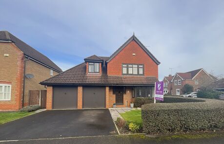 4 bedroom detached house for sale