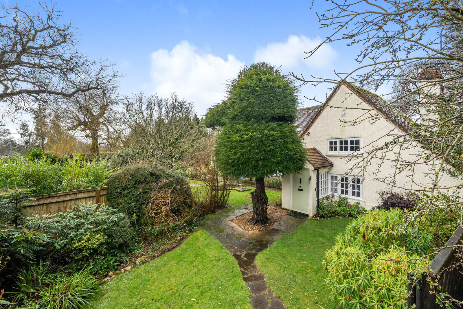 2 bedroom semi detached house for sale Highmoor, Henley-on-Thames, RG9, main image