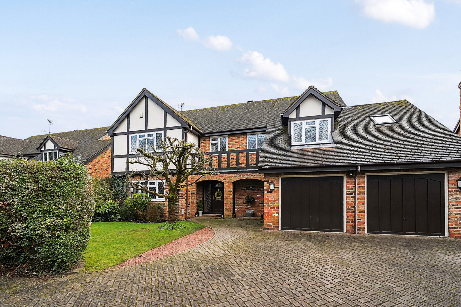 5 bedroom detached house for sale Lodge Road, Hurst, Reading, RG10, main image