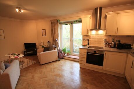 1 bedroom  flat to rent, Available furnished from 13/12/2024