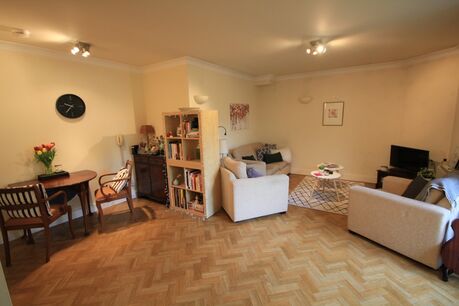 1 bedroom  flat to rent, Available furnished from 13/12/2024