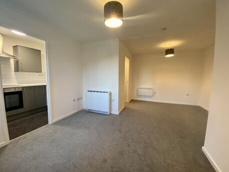 Flat to rent, Available unfurnished from 04/04/2025