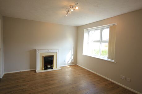 2 bedroom  flat to rent, Available unfurnished from 06/12/2024