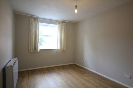 2 bedroom  flat to rent, Available unfurnished from 06/12/2024