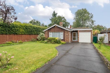 3 bedroom detached bungalow for sale