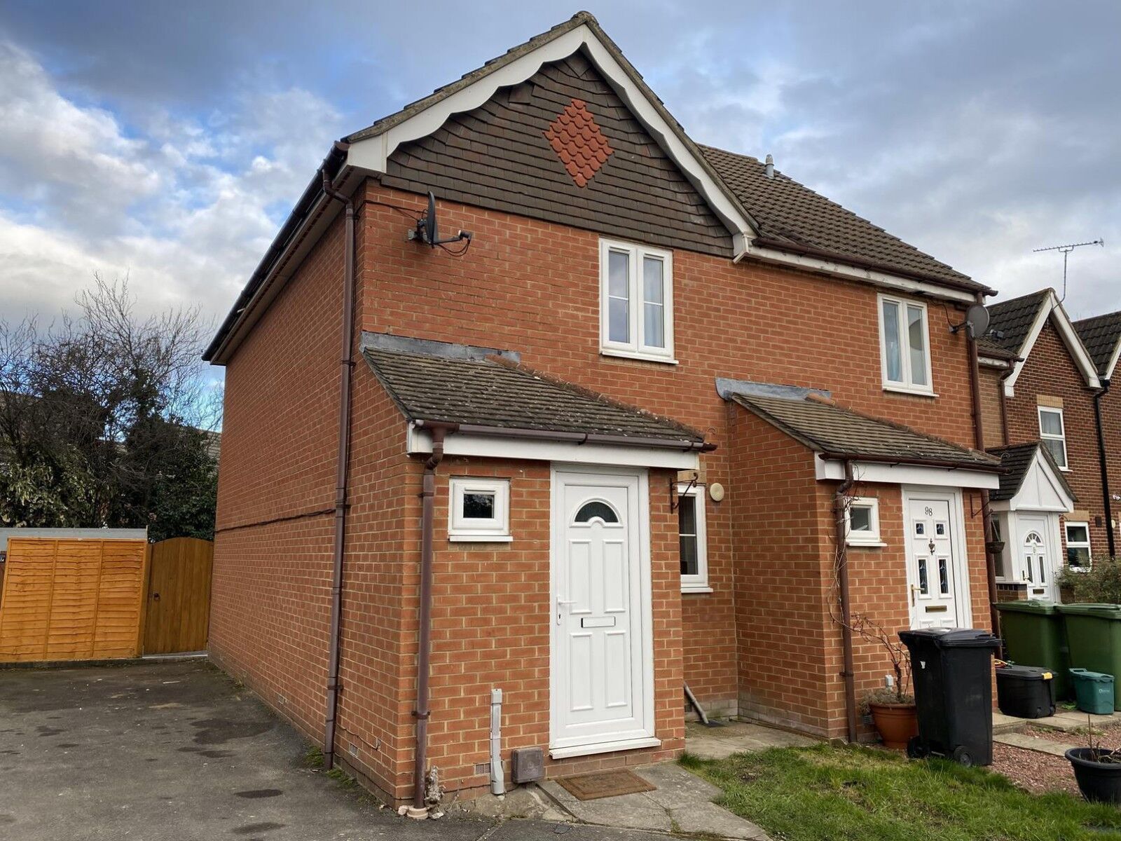 2 bedroom end terraced house to rent, Available from 30/08/2024 Orwell Drive, Didcot, OX11, main image