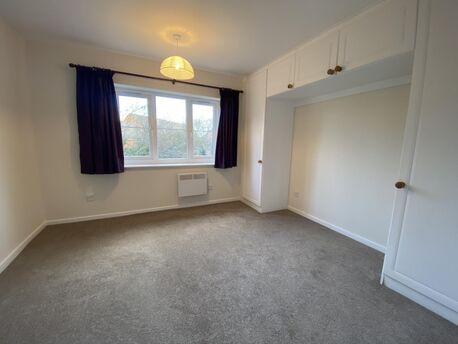 2 bedroom end terraced house to rent, Available from 30/08/2024