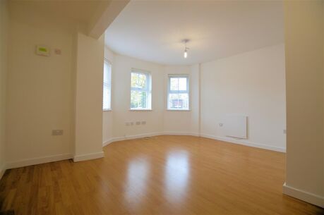 2 bedroom  flat to rent, Available unfurnished from 31/01/2025