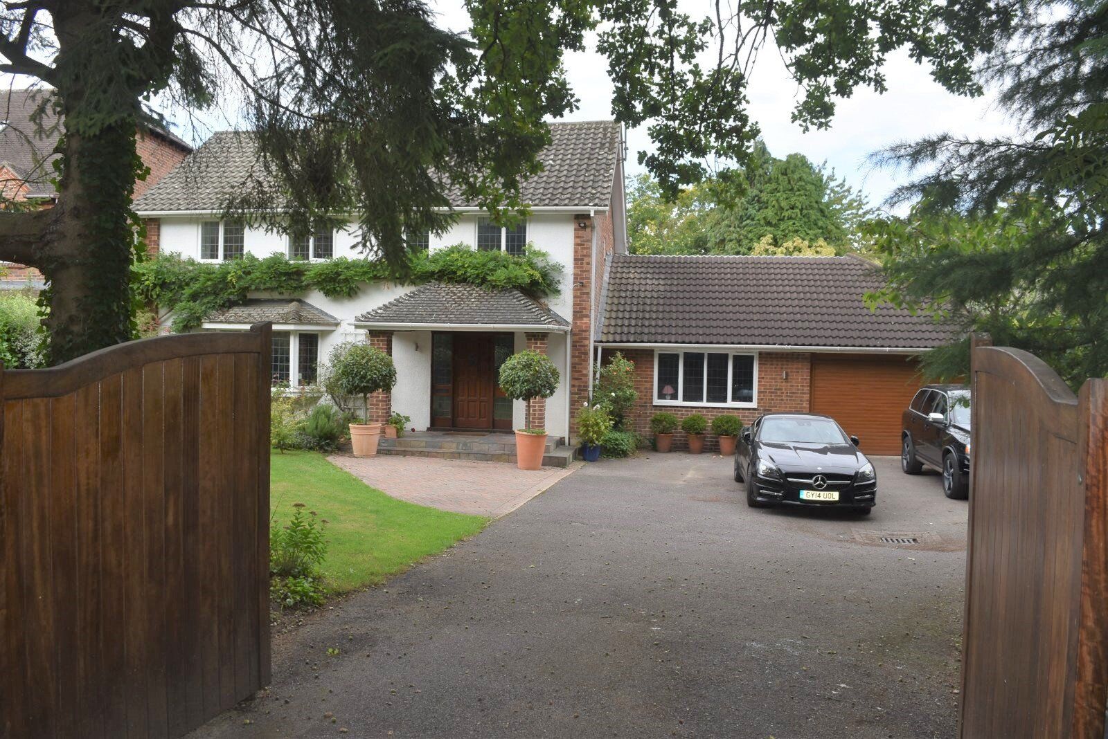 4 bedroom detached house to rent, Available now Bunces Lane, Burghfield Common, Reading, RG7, main image