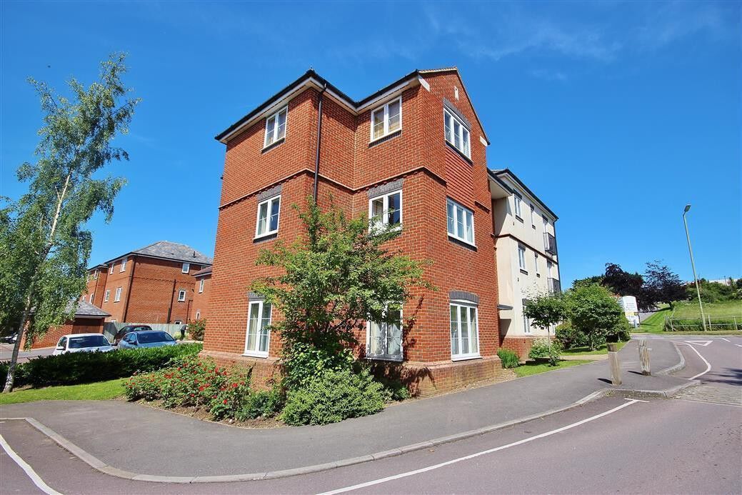 2 bedroom  flat to rent, Available unfurnished from 14/06/2025 Wolage Drive, Wantage, OX12, main image